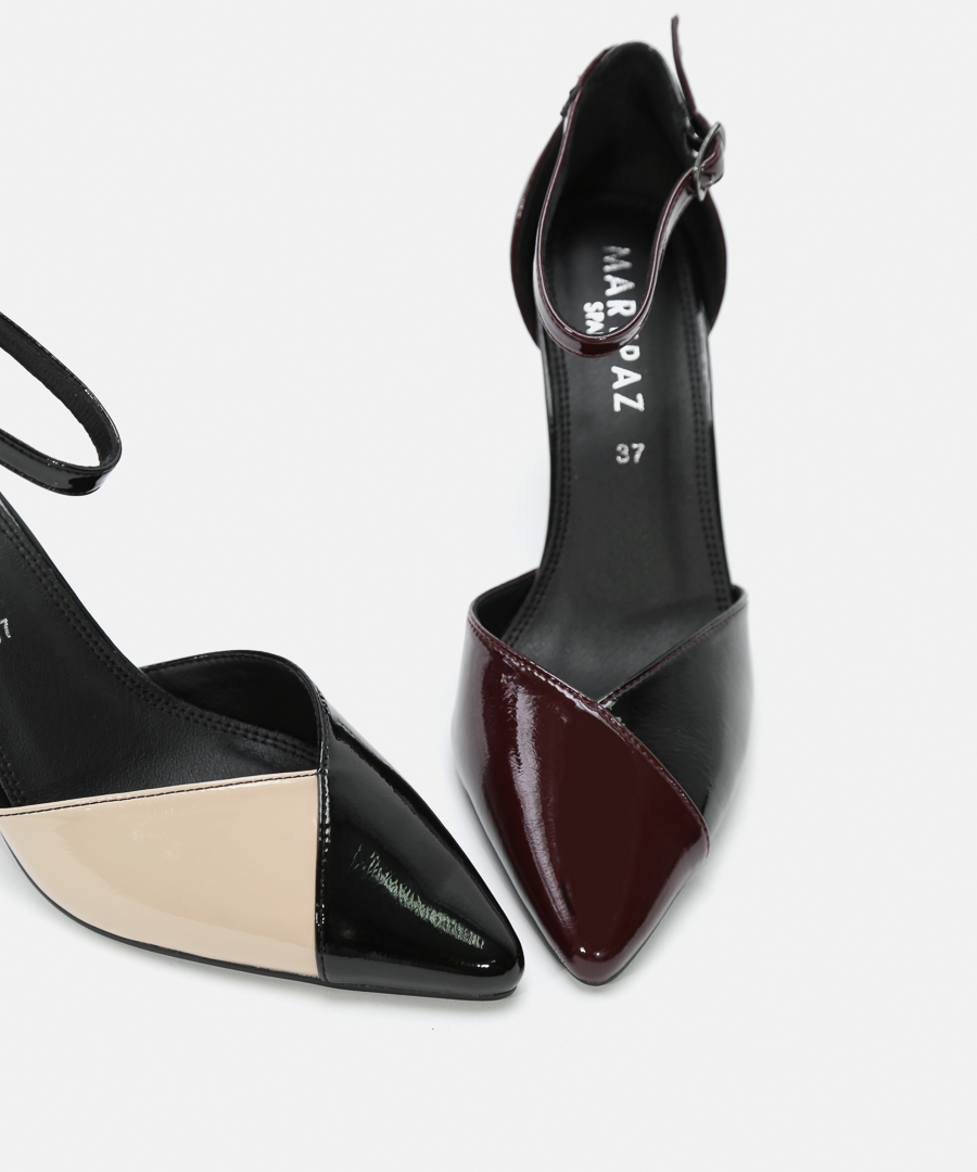 Sapatos salto biqueira combinada image number null